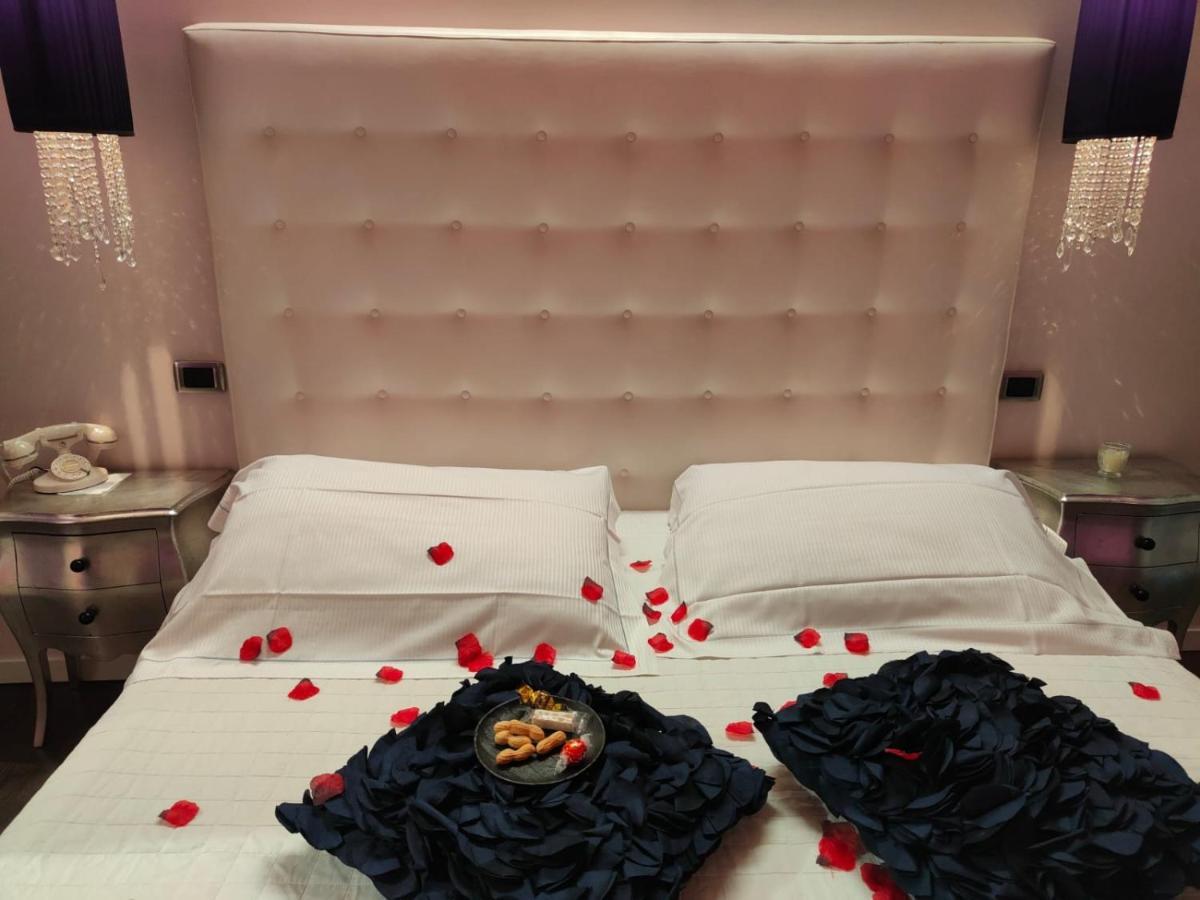 Hotel In - Lounge Room Cazzago  Ngoại thất bức ảnh