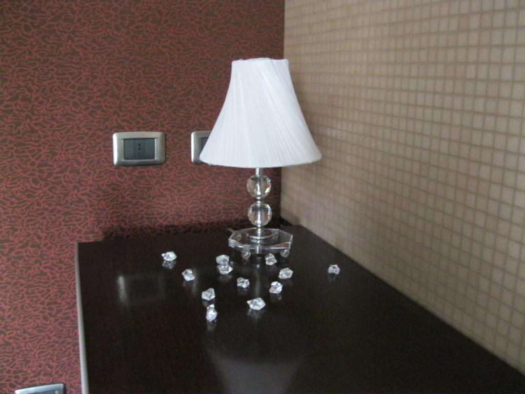 Hotel In - Lounge Room Cazzago  Ngoại thất bức ảnh